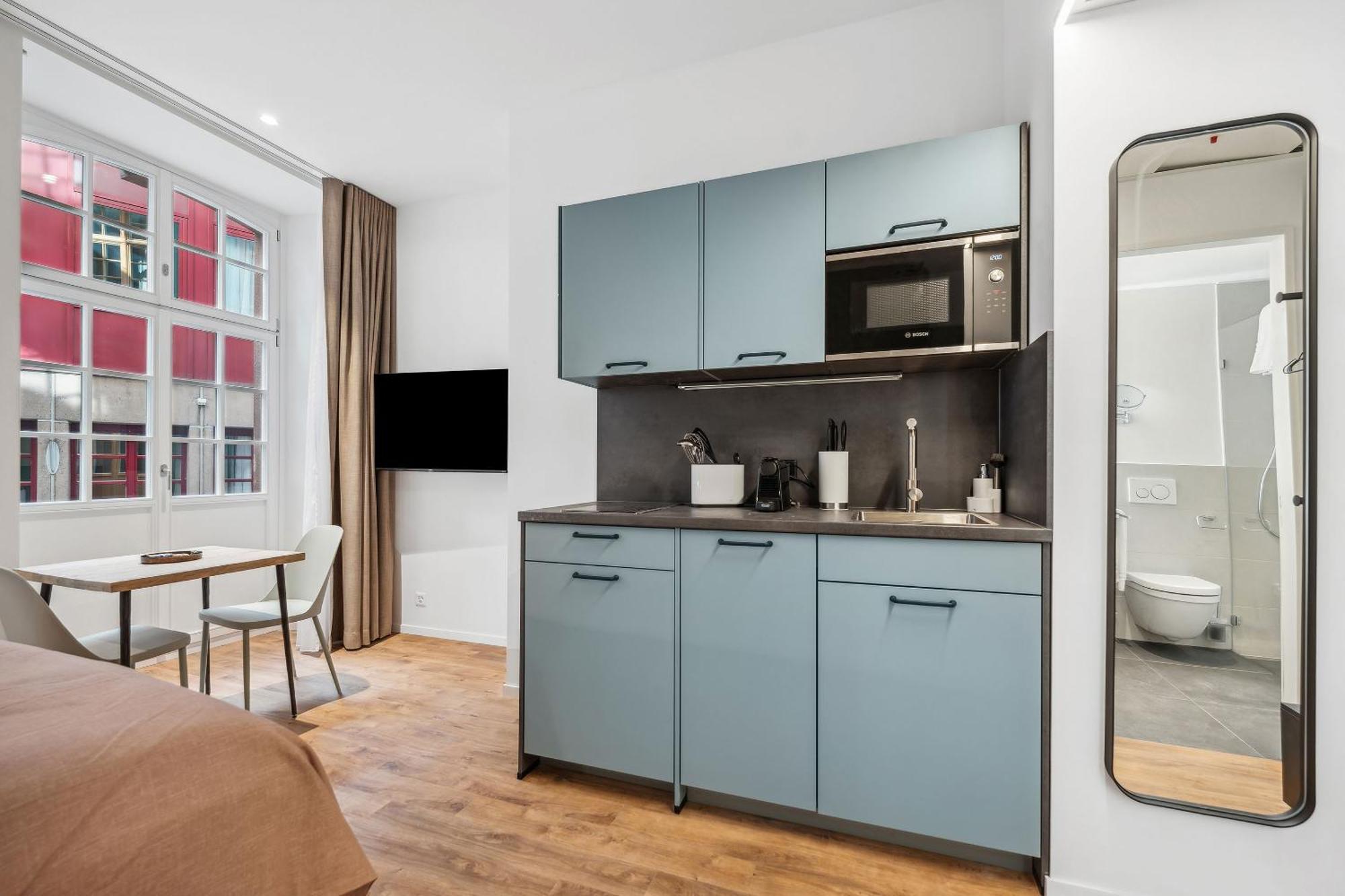 Limehome Basel Muenzgasse Room photo