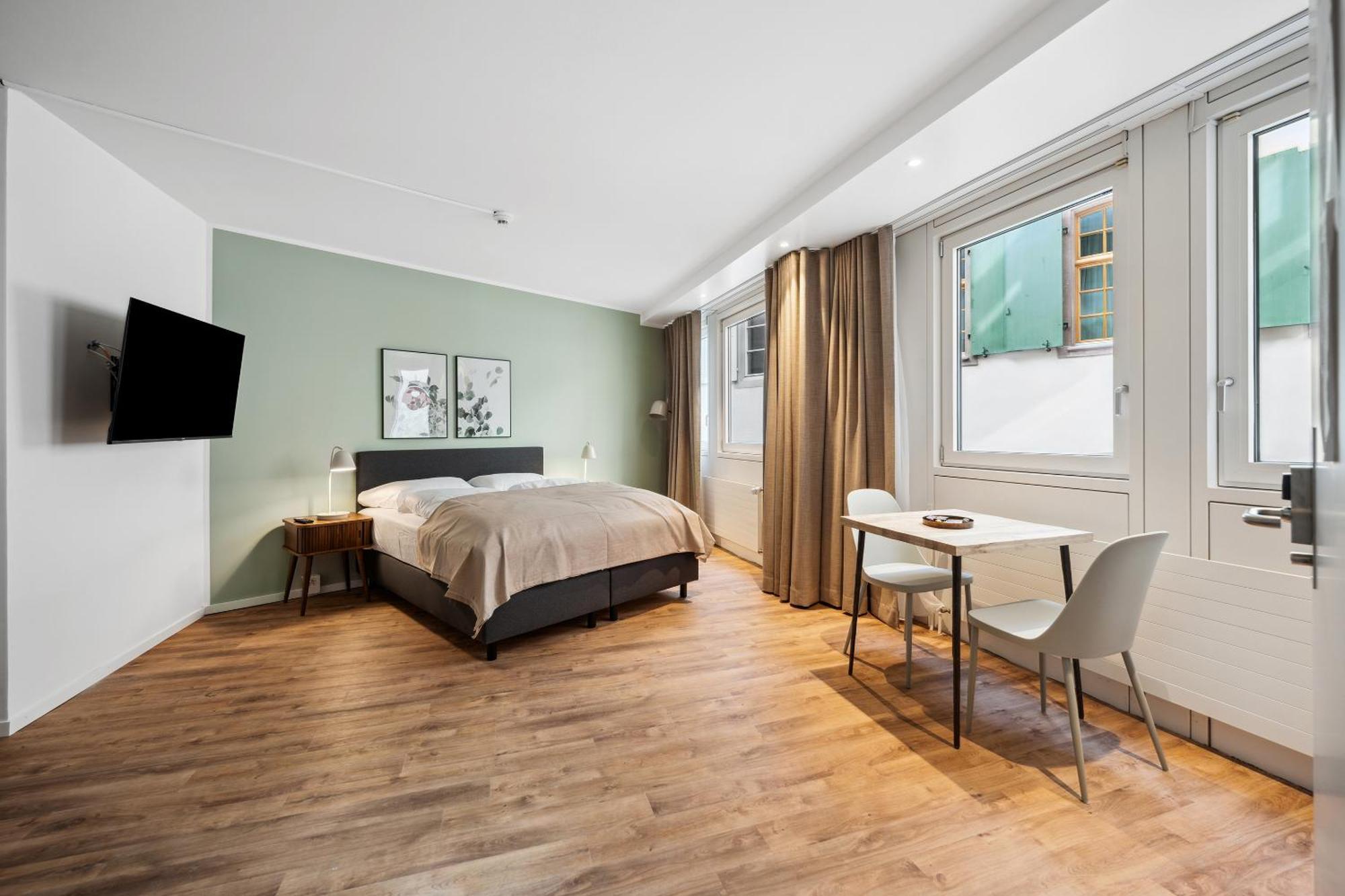 Limehome Basel Muenzgasse Room photo