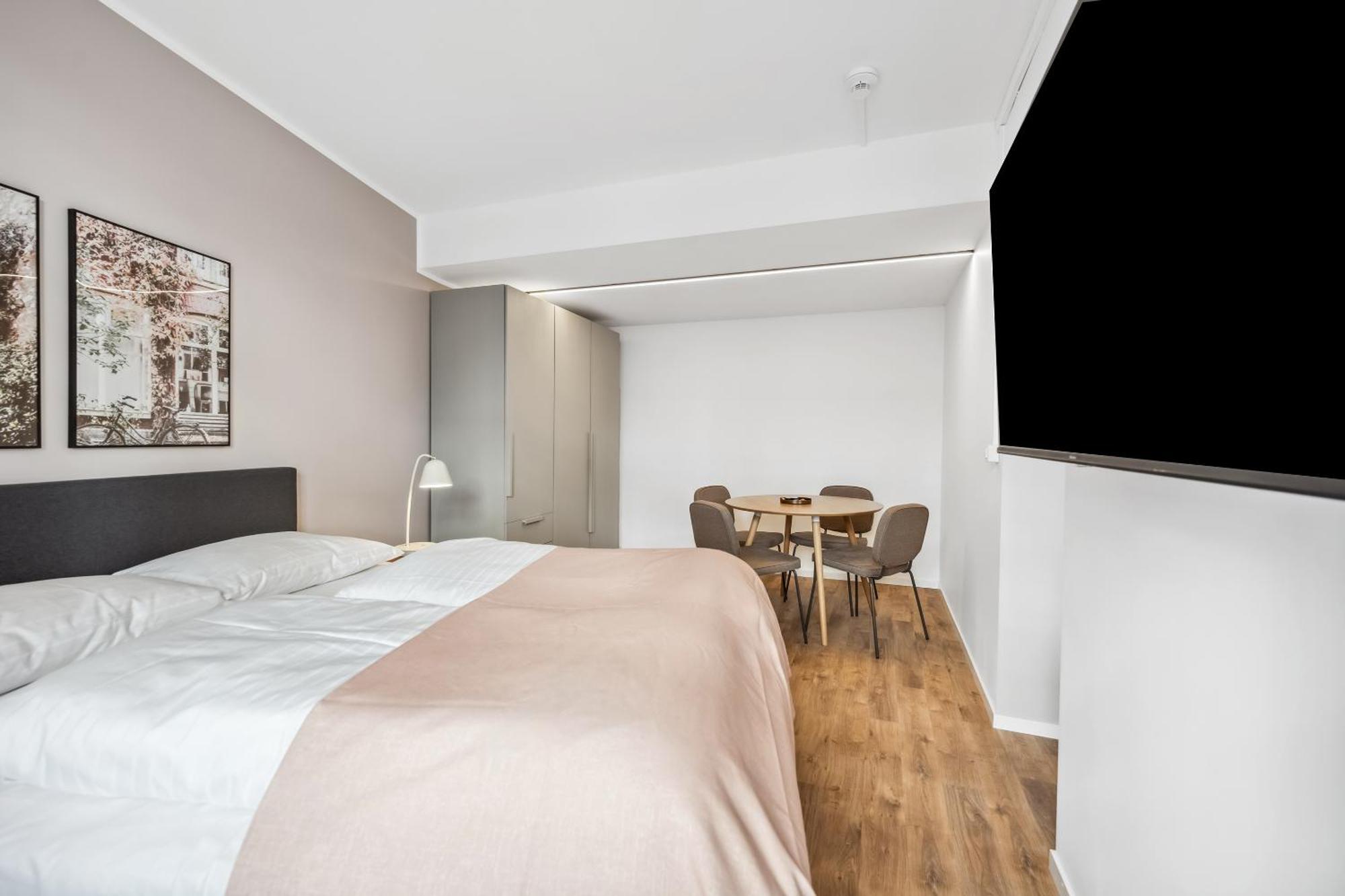 Limehome Basel Muenzgasse Room photo