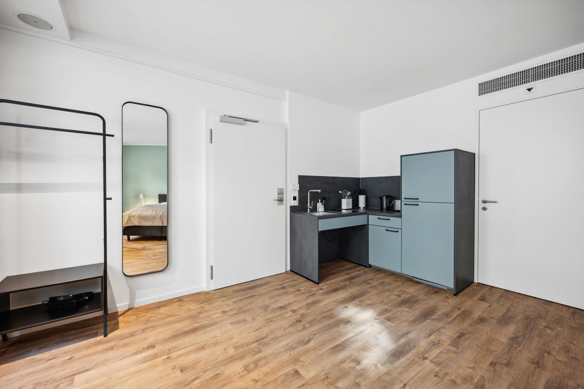 Limehome Basel Muenzgasse Room photo