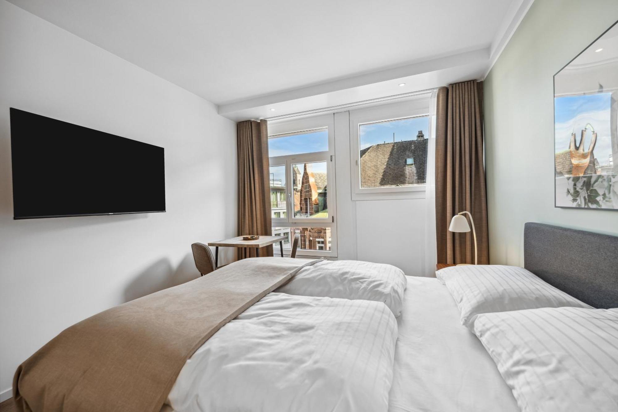 Limehome Basel Muenzgasse Room photo