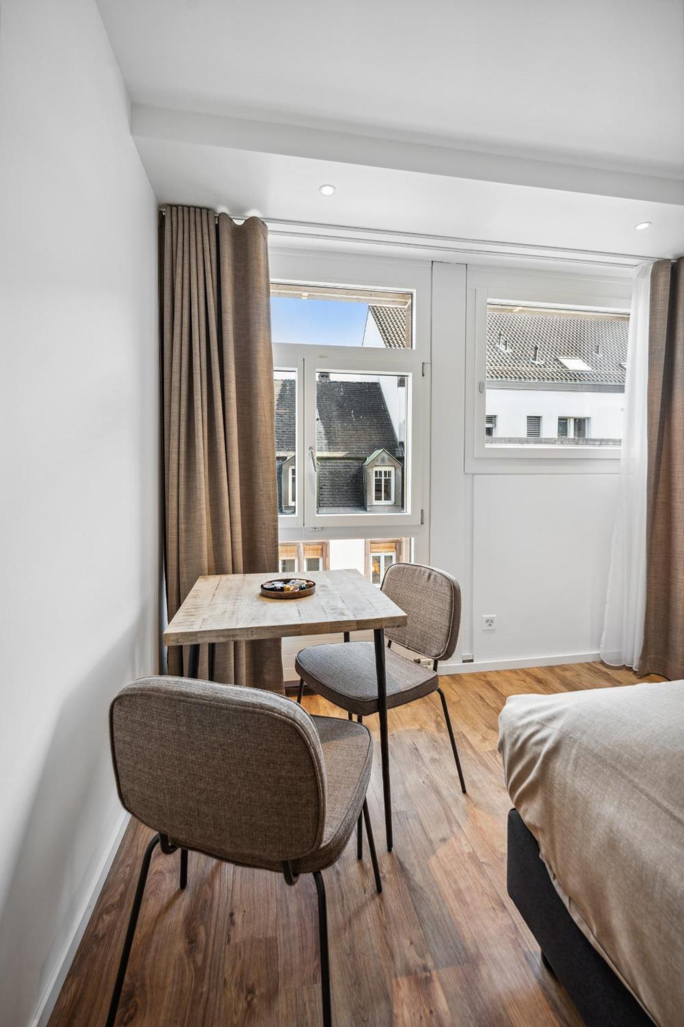 Limehome Basel Muenzgasse Room photo
