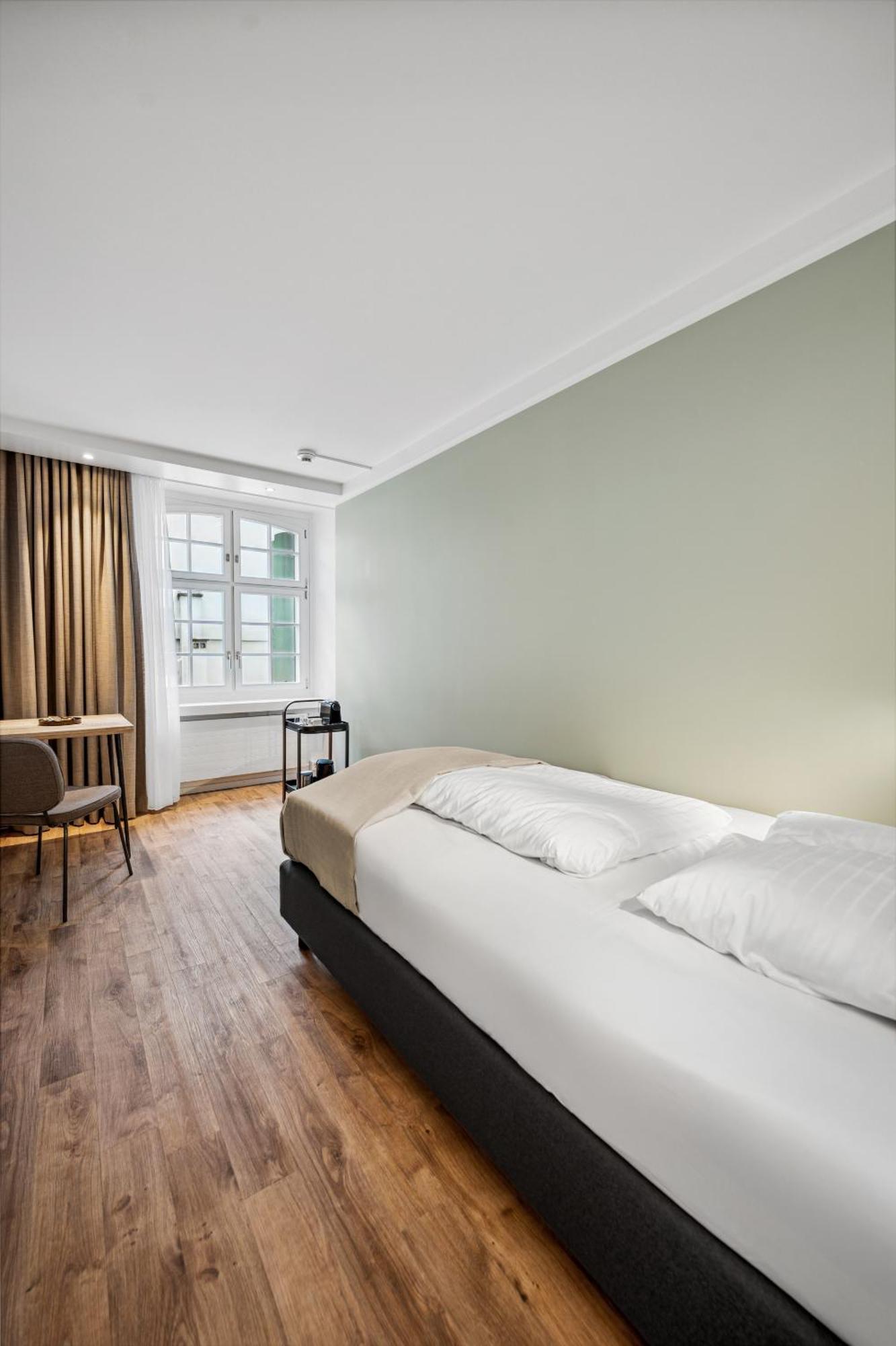 Limehome Basel Muenzgasse Exterior photo